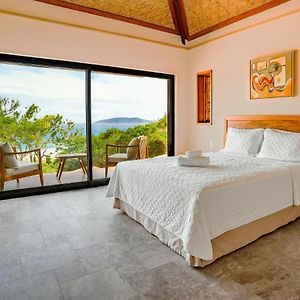 Suite con Cama Queen